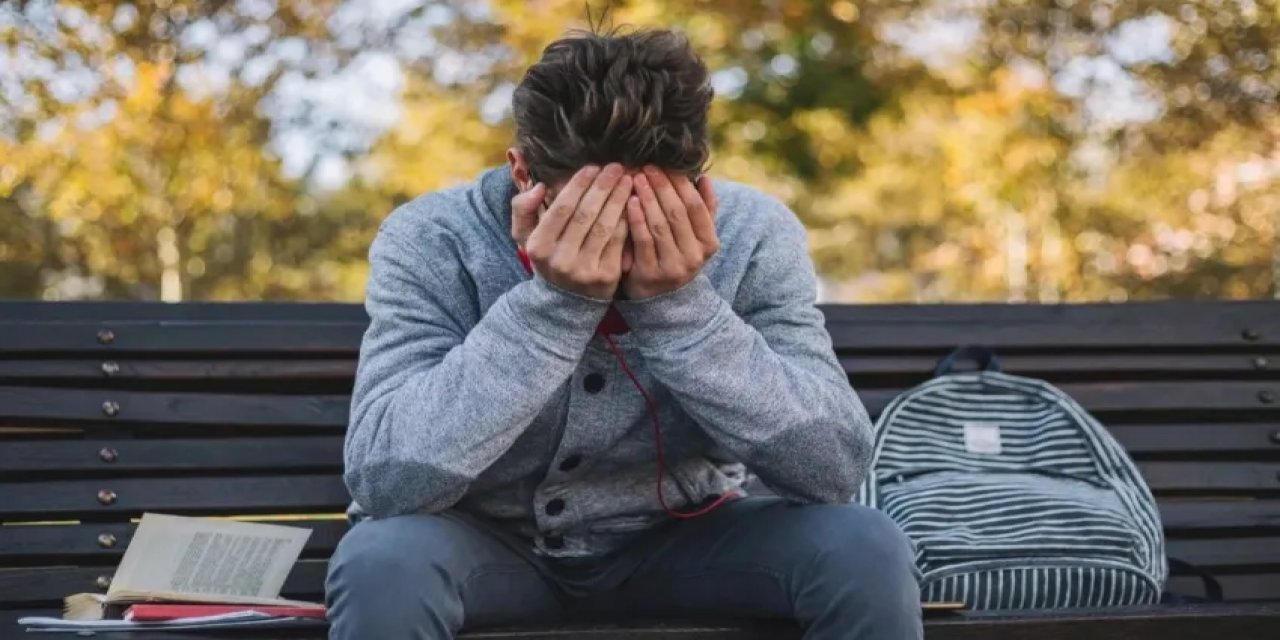 Türkiye’de “Ev Genci” Sayısı 6,5 Milyonu Aştı! “Sınıf İkincisiydim, Şimdi Evdeyim”