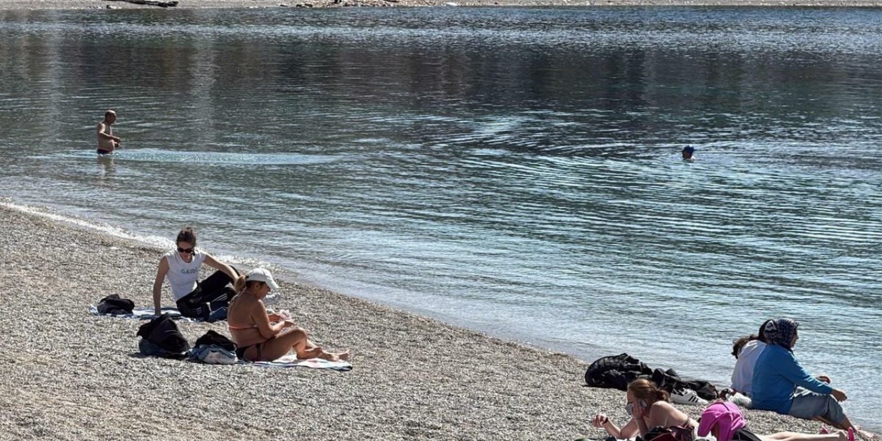 Bodrum'da Bayramın Son Gününde Tatilciler Plajlarda Zaman Geçirdi