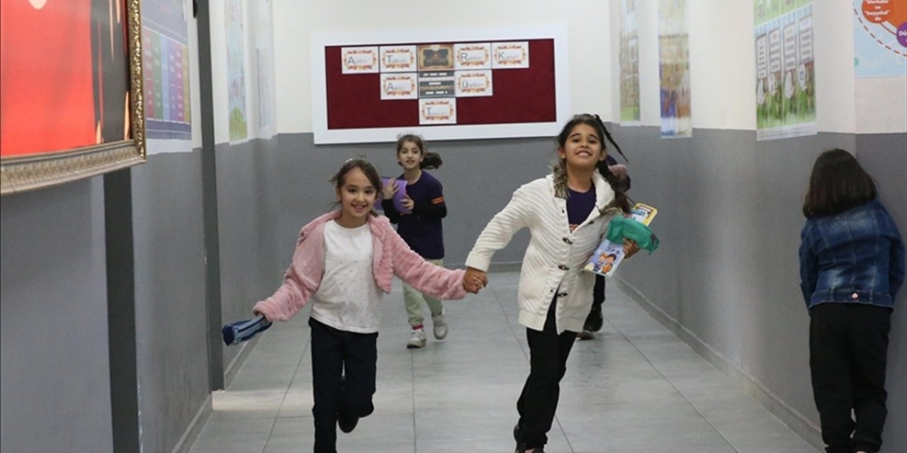 Okullarda İkinci Ara Tatil Sonrası İlk Ders Zili Yarın Çalacak