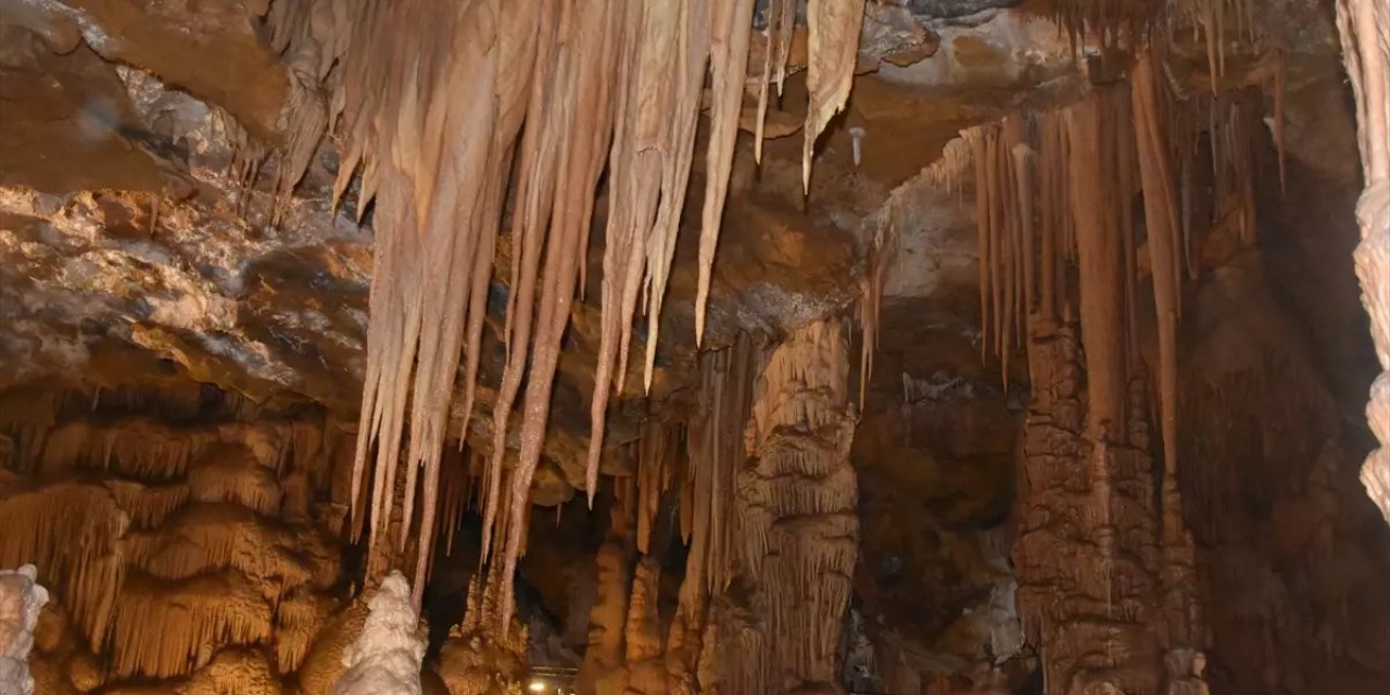 Karaca Mağarası'nda Yeni Turizm Sezonu