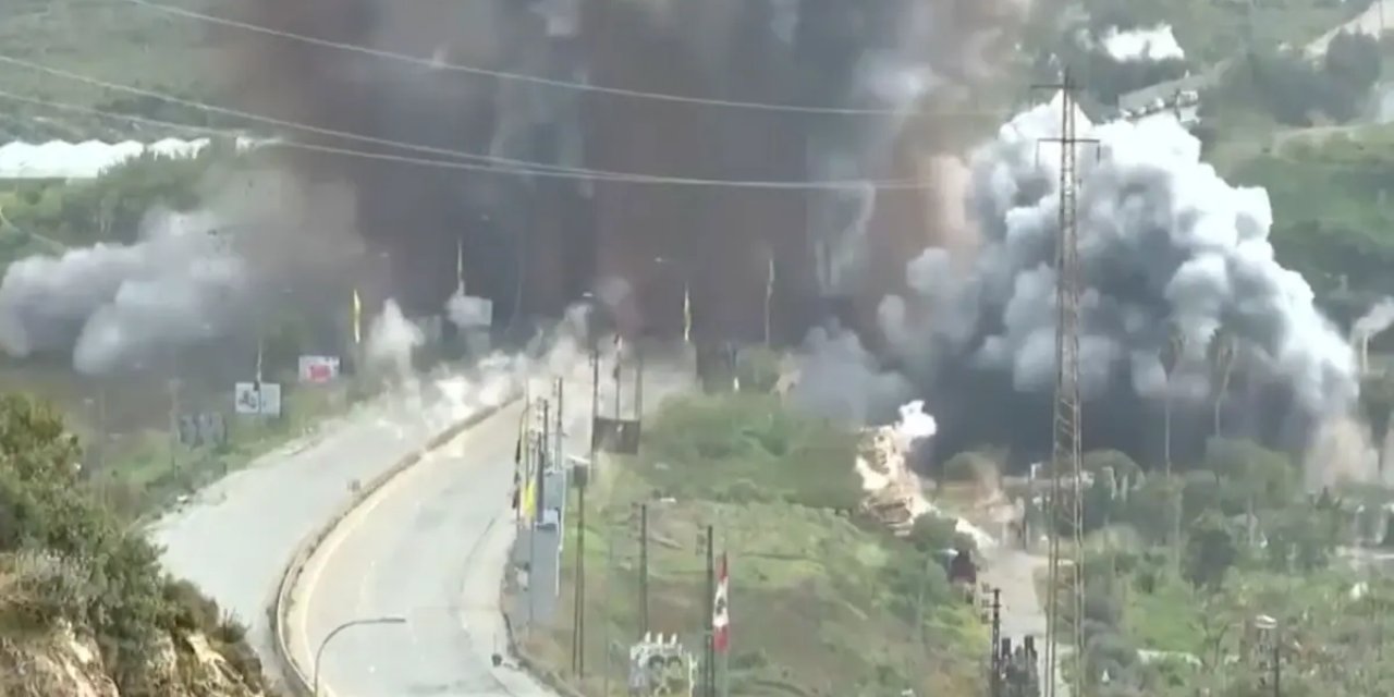 İsrail Ordusu Lübnan'ın Güneyindeki Kasımiye Köprüsü'nü Bombaladı