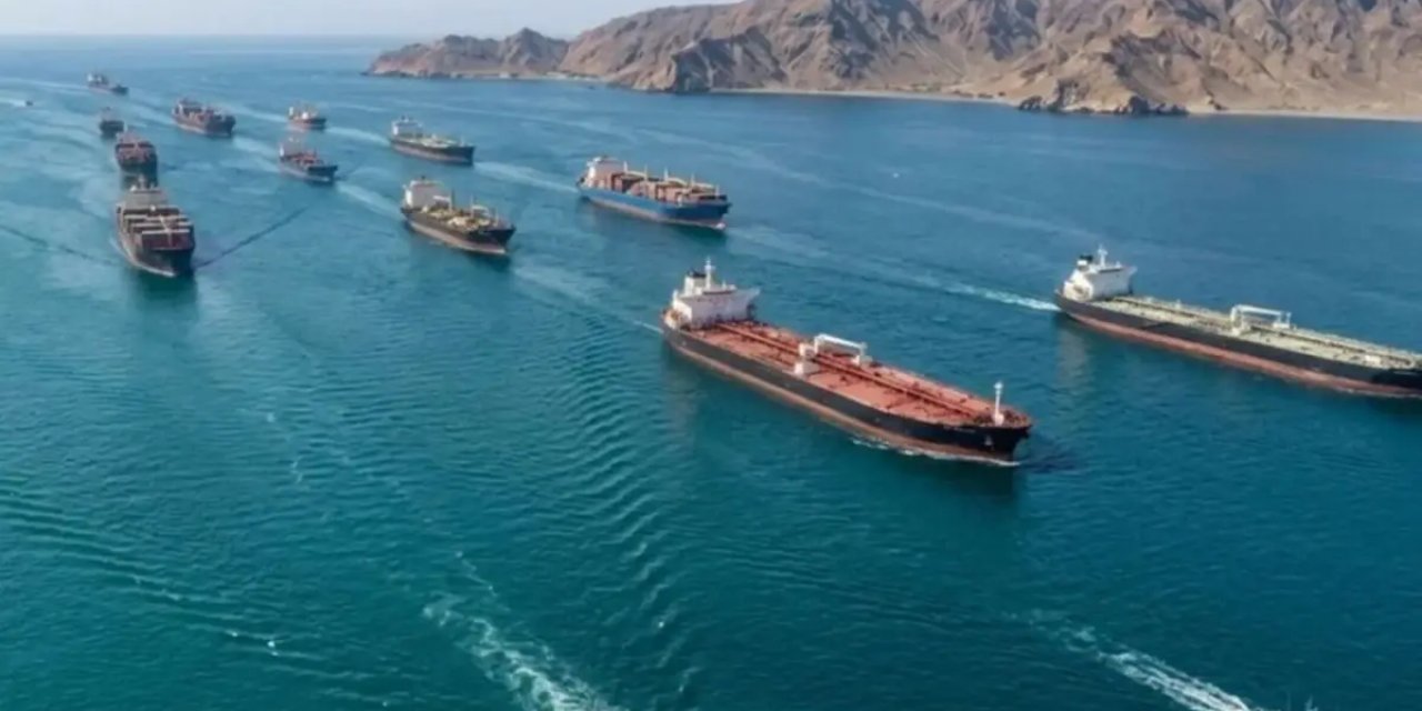 İran, Hürmüz Boğazı'ndan Geçmenin Ücretini Duyurdu: 2 Milyon Dolar