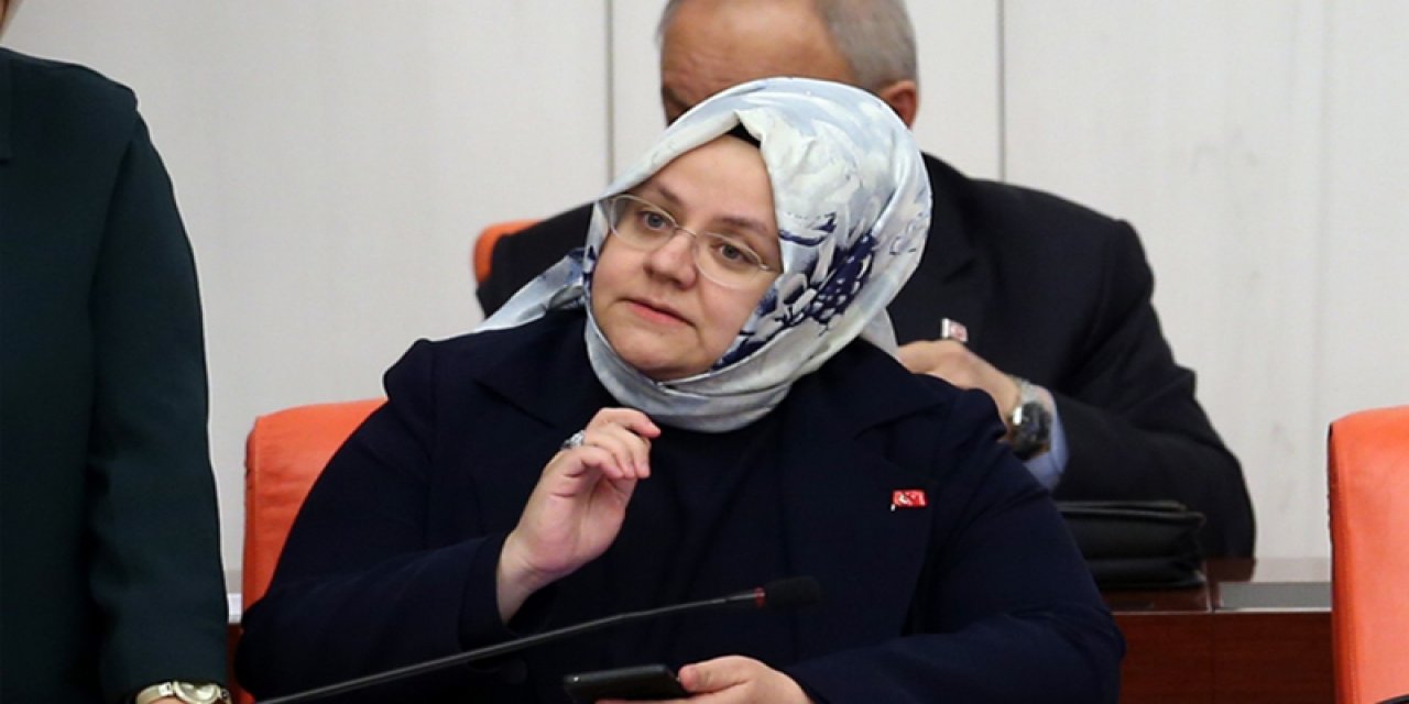 Eskişehir'de Zincirleme Kaza: Eski Bakanlar Atilla Koç Ve Zehra Zümrüt Selçuk Yaralandı