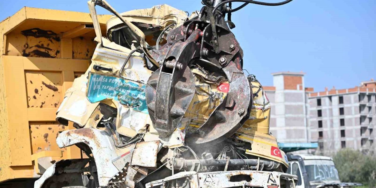 Manisa’da Hurda ve Sahipsiz Araçlar MKE’ye Sevk Edildi