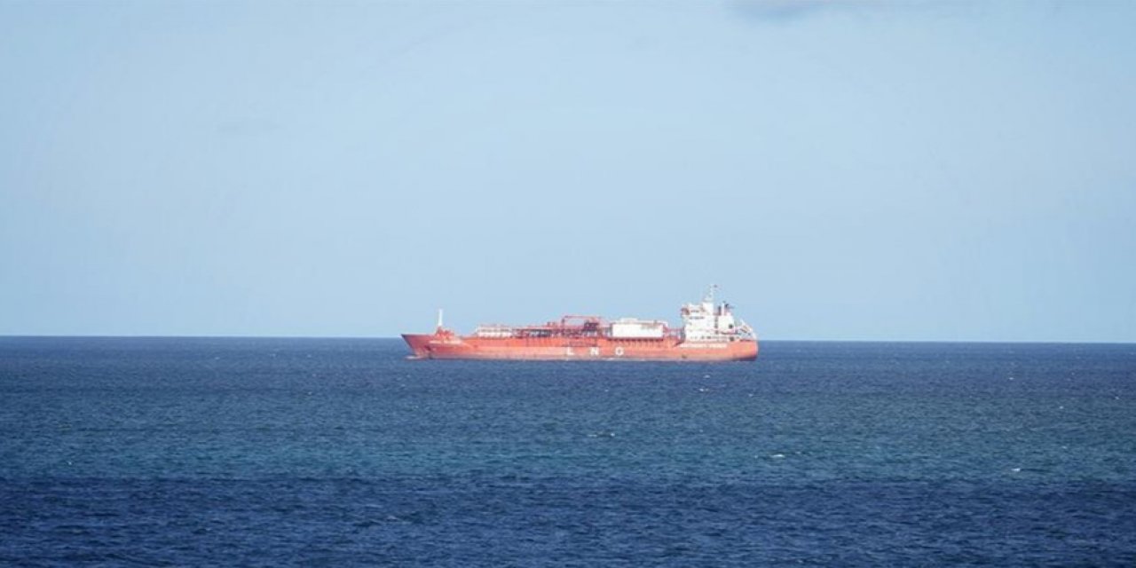 İran Savunma Konseyi: Saldırılar Devam Ederse Basra Körfezi'ne Mayın Döşenecek