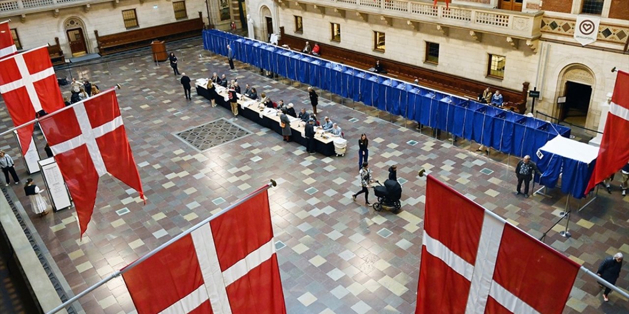 Danimarka Halkı Genel Seçim İçin Sandık Başında