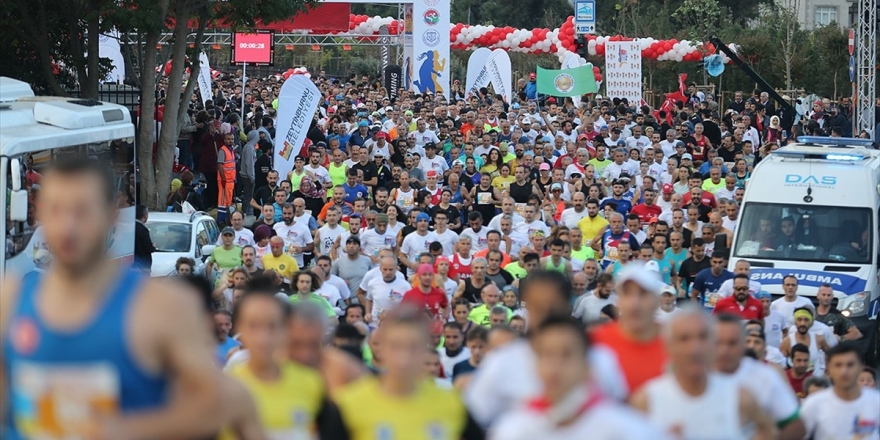 Zeytinburnu Cumhuriyet Koşusu'nda Kenyalı Sporculardan Parkur Rekoru