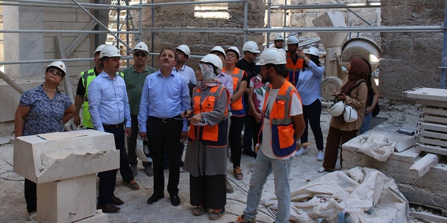 Vakıflar Genel Müdürü Ertem: Bugüne Kadar 750 Civarında Eser Türkiye'ye Getirildi