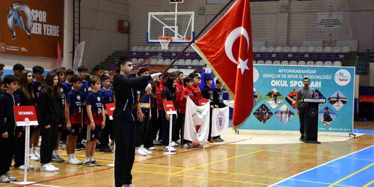 'Yıldızlar Basketbol Yarı Final Müsabakaları' Başladı