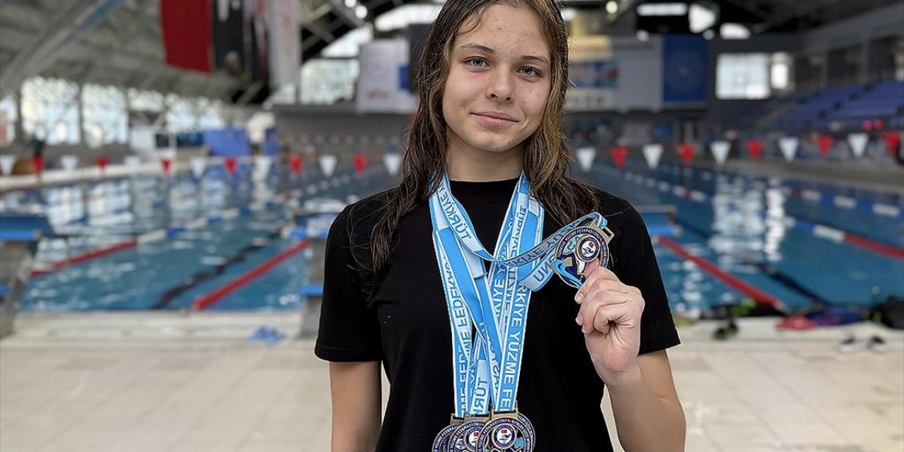 Milli Yüzücü Derin Anbarlı'nın Hedefi Uluslararası Organizasyonda Madalya Almak