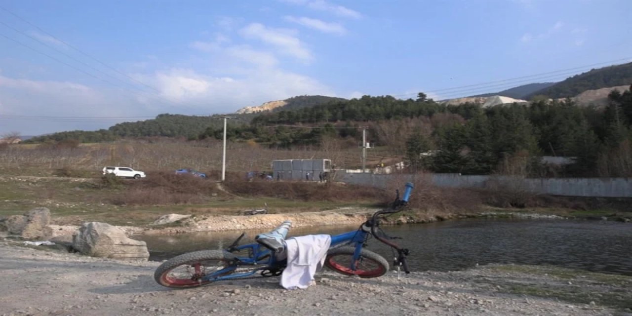 Bolu'da Gölette Boğulan Çocuk İçin Sınıf Arkadaşlarından Anlamlı Anma