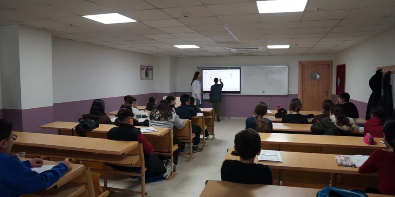 Esenyurt Belediyesinden 6 Bin 396 Öğrenciye Paket Ders Sistemiyle Destek