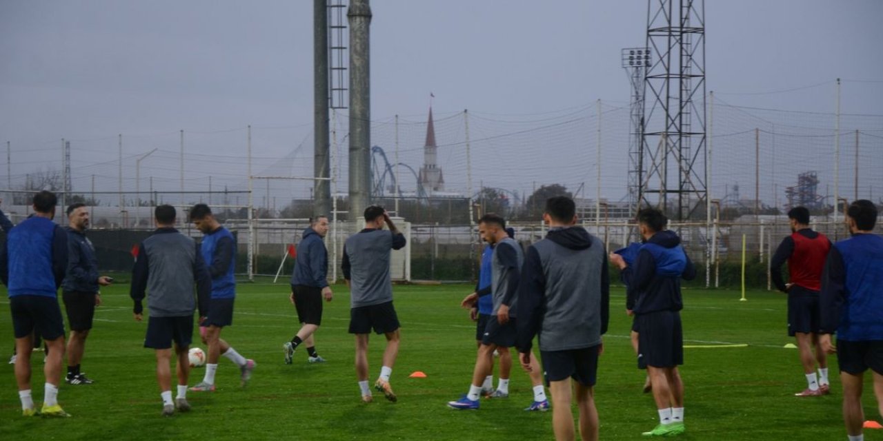 İran Milli Futbol Takımı Hazırlıklarını Antalya'da Sürdürüyor