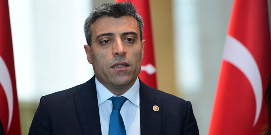 ÖZTÜRK YILMAZ: “İKİ ZİBİDİ KOZMİK ODAYA GİREREK BELGELERİ ALIYOR”