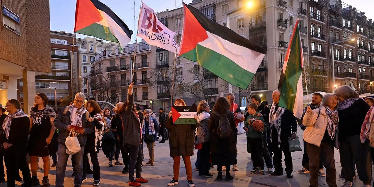 Real Madrid Taraftarından İsrail Protestosu