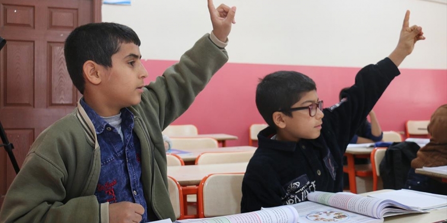 Şanlıurfa'da Sınır Bölgelerinde Eğitim Öğretim Başladı