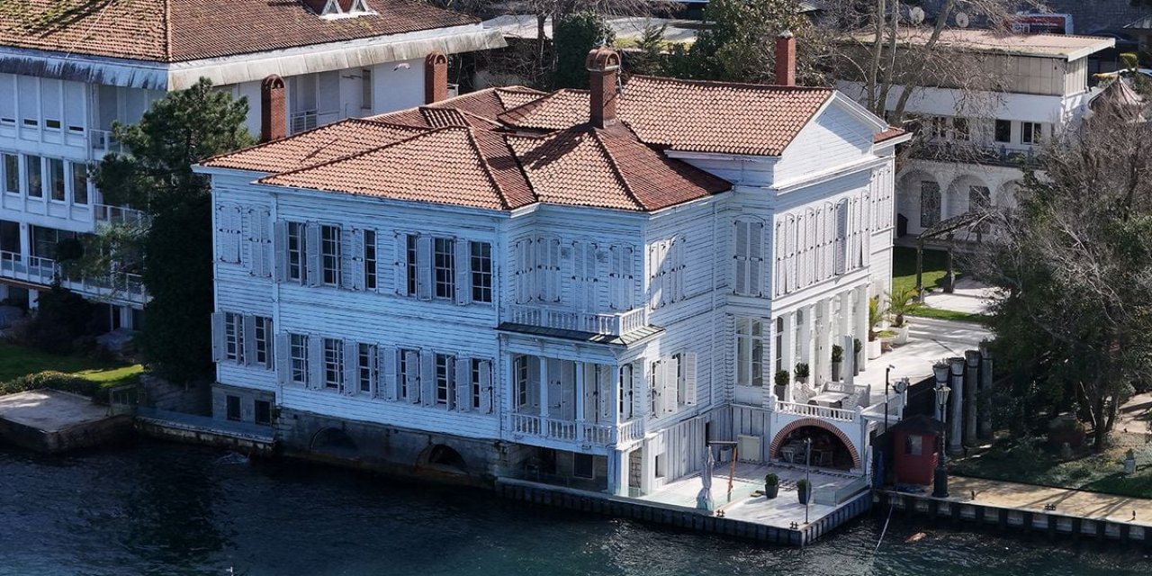 "Kurtlar Vadisi" İle Hafızalara Kazınan Yalı Satışta