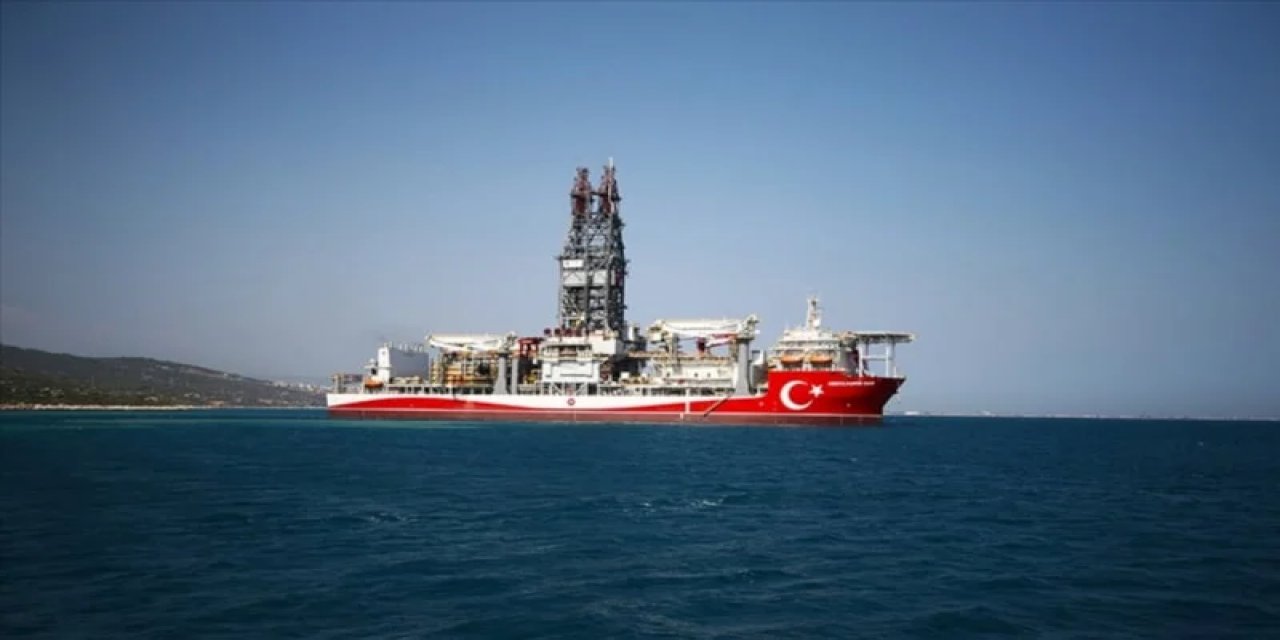 Abdülhamid Han Gemisi Karadeniz'de Sondaja Başladı