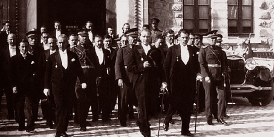 Türkiye Cumhuriyeti 96 Yaşında