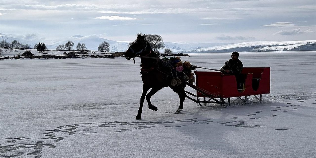 Çıldır Gölü'nde Atlı Kızak Sezonu Tamamlandı