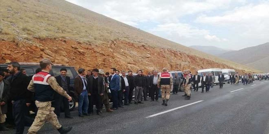 Adıyamanlılar-Malatyalılar sınır için birbirine girdi! 5 kişi yaralandı