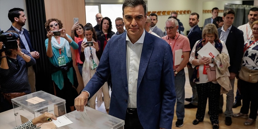 İspanya'da Anketler Siyasi Belirsizliğin Devam Edeceğini Gösteriyor