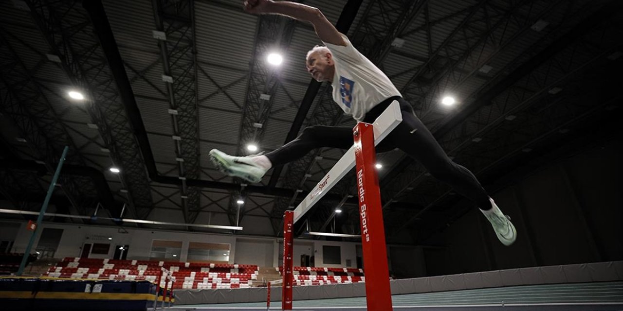 80 Yaşındaki Çocuk Doktoru Pistte Madalya Peşinde