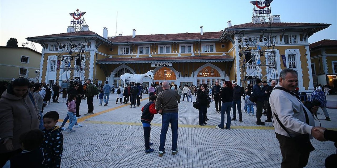 Devlet Tiyatroları Sabancı Uluslararası Adana Tiyatro Festivali Başladı