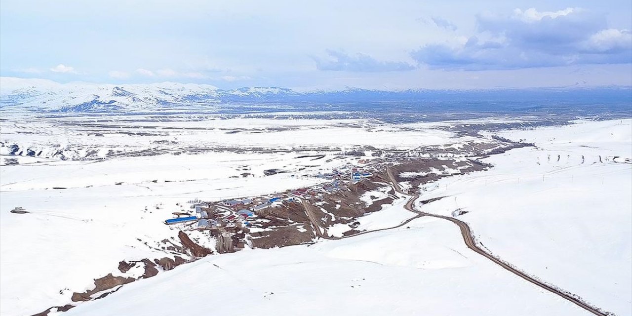 Doğuda Etkili Olan Kar Yaşamı Olumsuz Etkiliyor