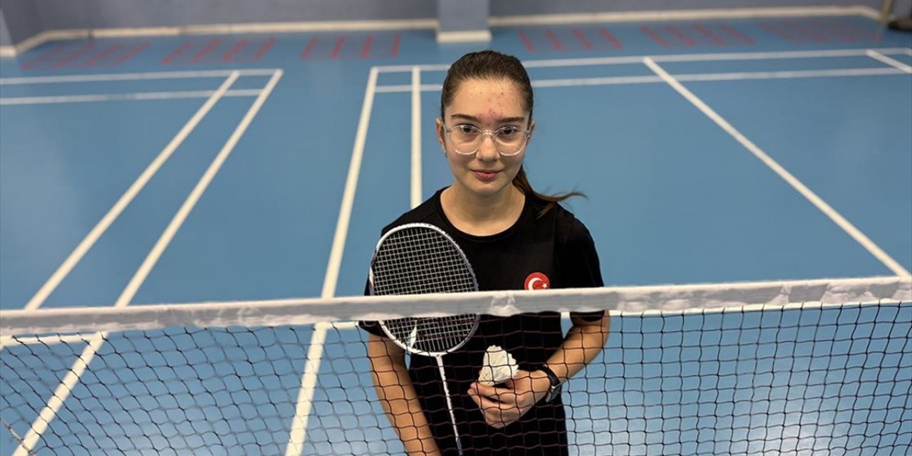 Milli Badmintoncu Beril'in Hedefi Avrupa'da Kürsü