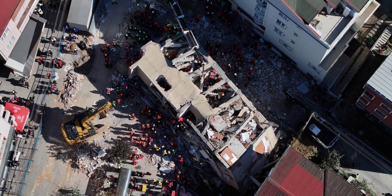 Gebze'de Çöken Bina: Bilirkişiler Sebep "Metro" Dedi