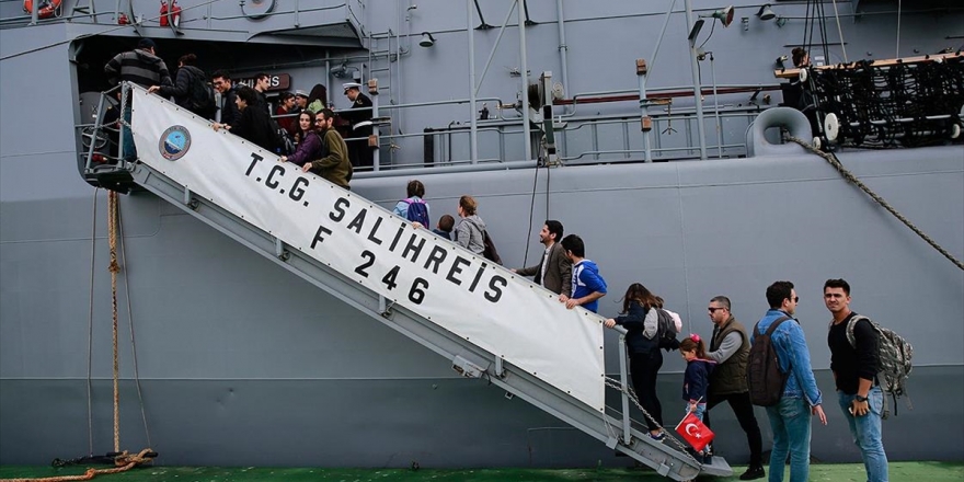 Fırkateynler Vatandaşların Ziyaretine Açıldı