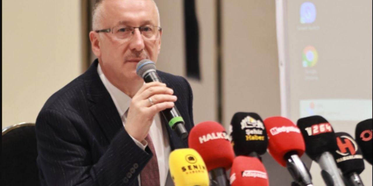 Yasak Aşk AK Parti'de Barınamadı... Adapazarı Belediye Başkanı Mutlu Işıksu Disiplinle Atılmadan İstifa Etti!