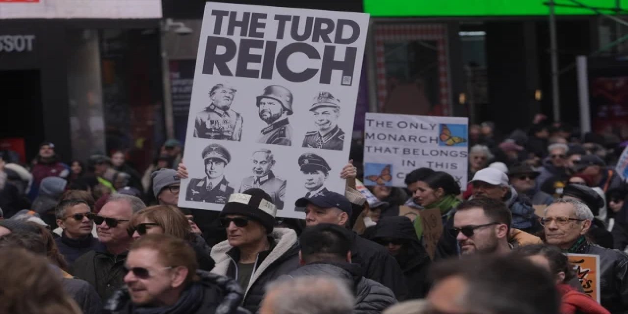 ABD'de Milyonlar, Trump'a Karşı "Krallara Hayır" Protestosu Düzenledi