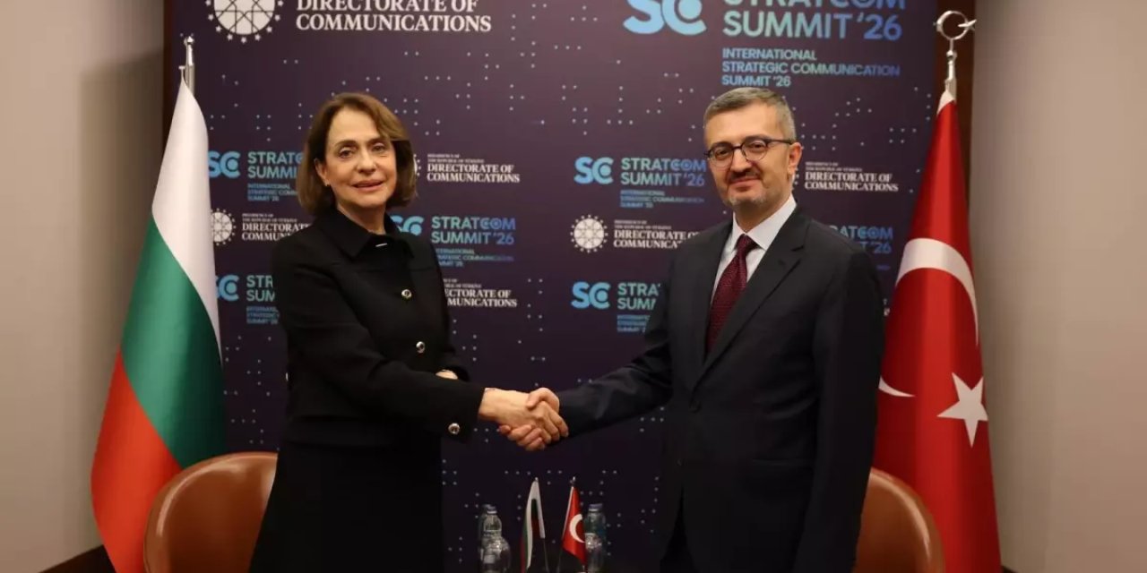 İletişim Başkanı Duran STRATCOM Zirvesi'nde Görüşmeler Yaptı