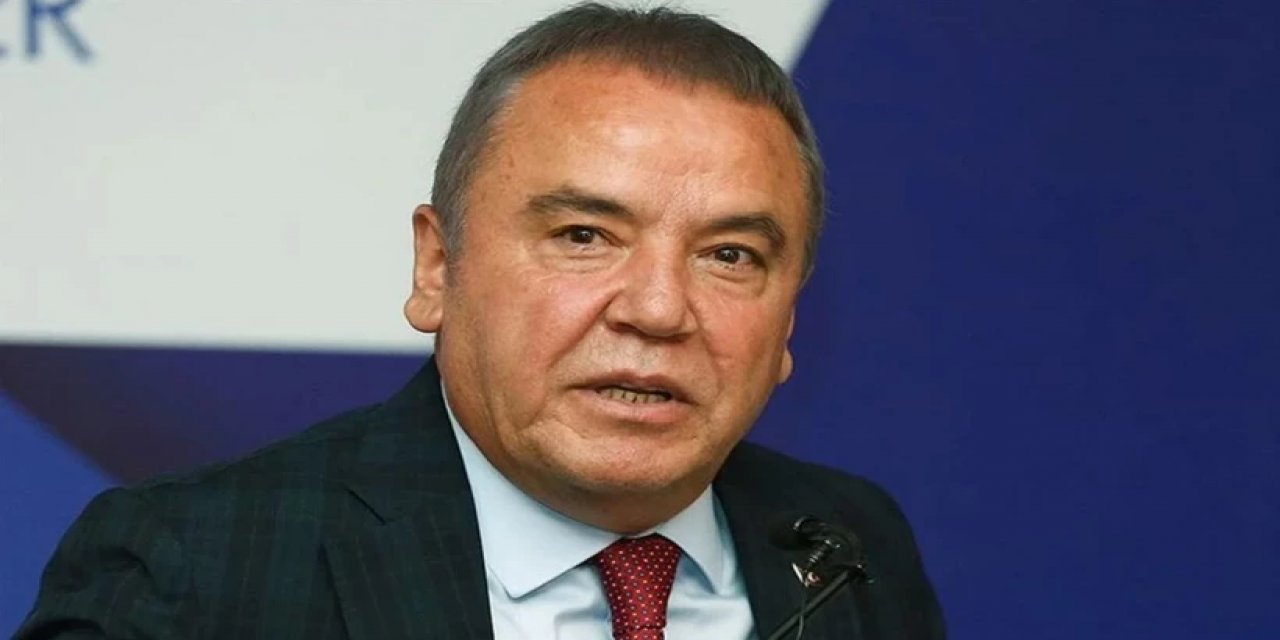 Benzinlikteki Sır Perdesi Aralanıyor! Muhittin Böcek Adaylık İçin Rüşveti Elden Teslim Etmiş