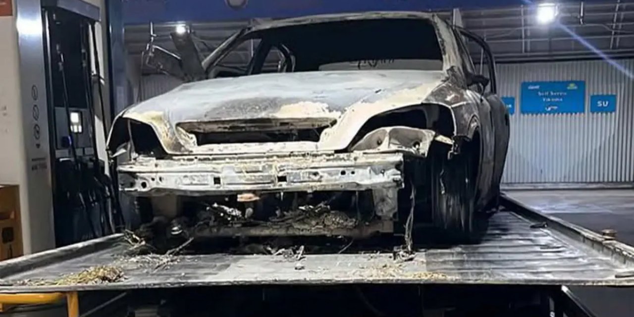 Yanan Araçtan İnsan Kemikleri Çıktı