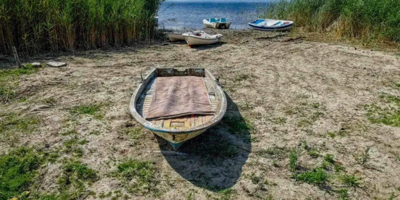 Sapanca Gölü İçin Derin Bir Nefes! Mart Yağmurları İlaç Oldu, İbre Tersine Döndü...