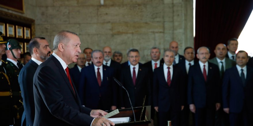 Cumhurbaşkanı Erdoğan, Anıtkabir’de düzenlenen törene katıldı