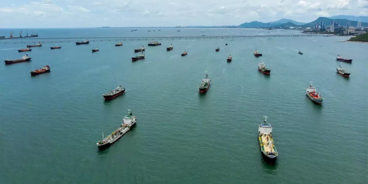 Hindistan'a Ait LPG Tankerleri Hürmüz Boğazı'ndan Geçti