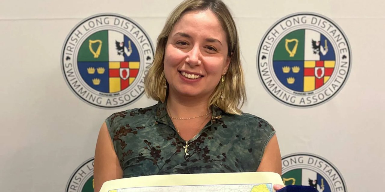 Milli Ultramaraton Yüzücü Bengisu Avcı'ya İrlanda'dan Ödül