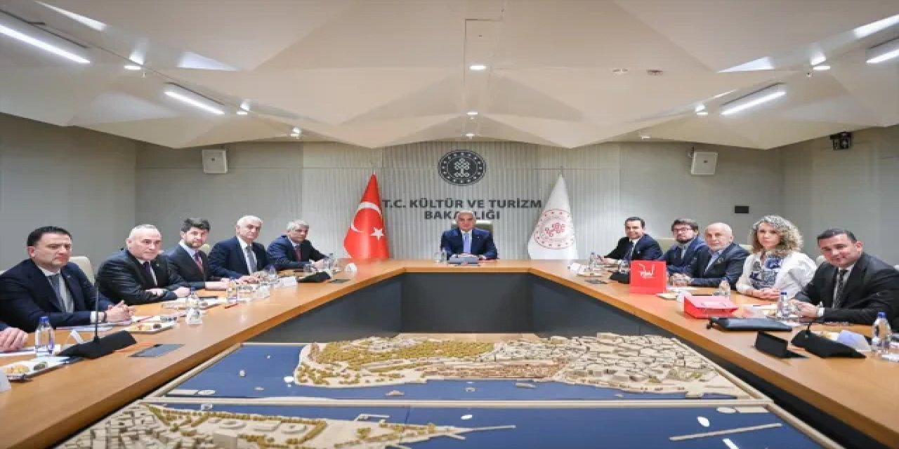 Bakan Ersoy'dan TGA'nın Turizm Toplantılarına İlişkin Açıklama: