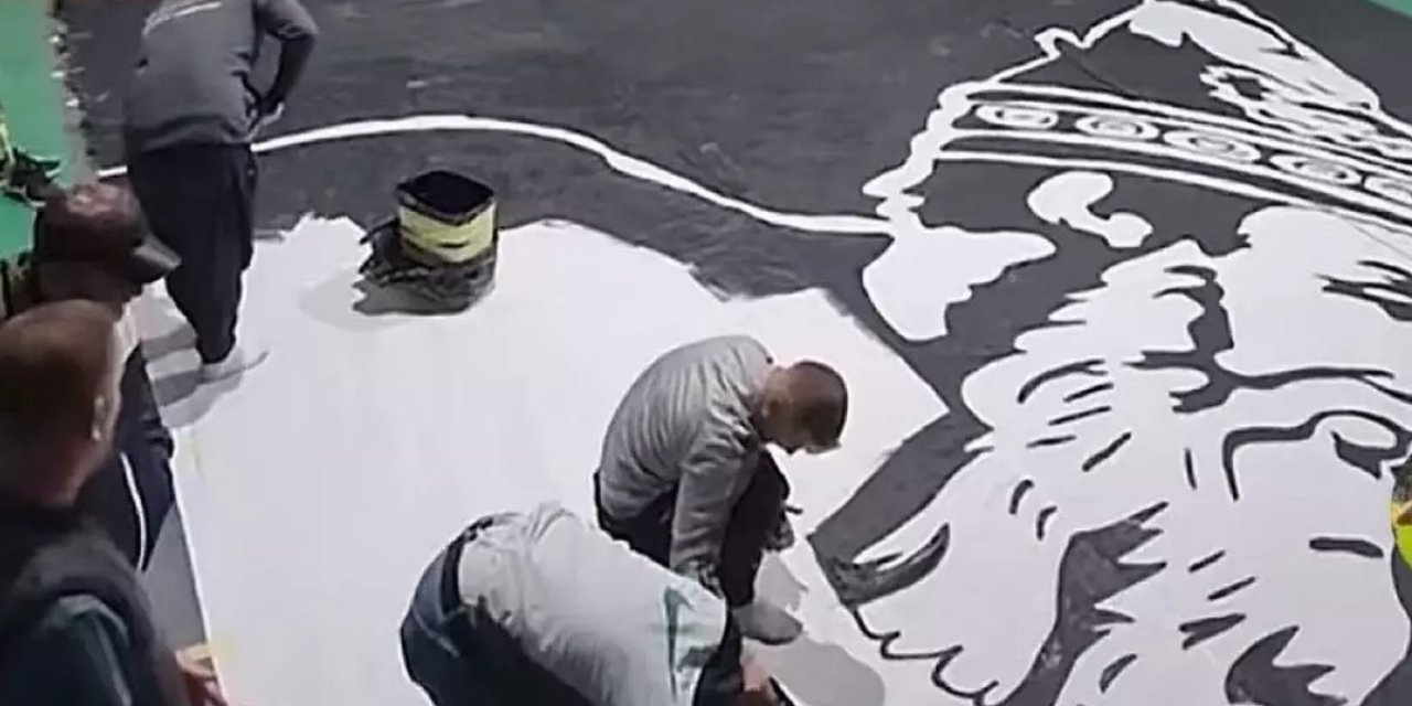 Bu Kadarı da Fazla Artık! Kosovalılar, Osmanlı Karşıtı Koreografi Hazırlıyor