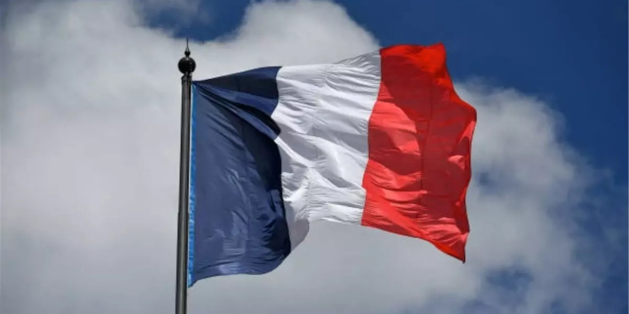 Fransa'da 15 Yaş Altı İçin Sanal Medya Yasağı