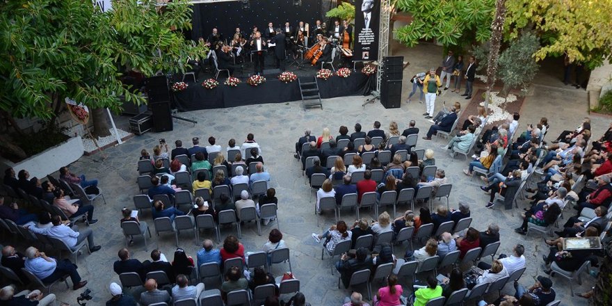 “KUSAV” CUMHURİYET “SENFONİK DESTANI” NI KUŞADALILARLA BULUŞTURDURDU