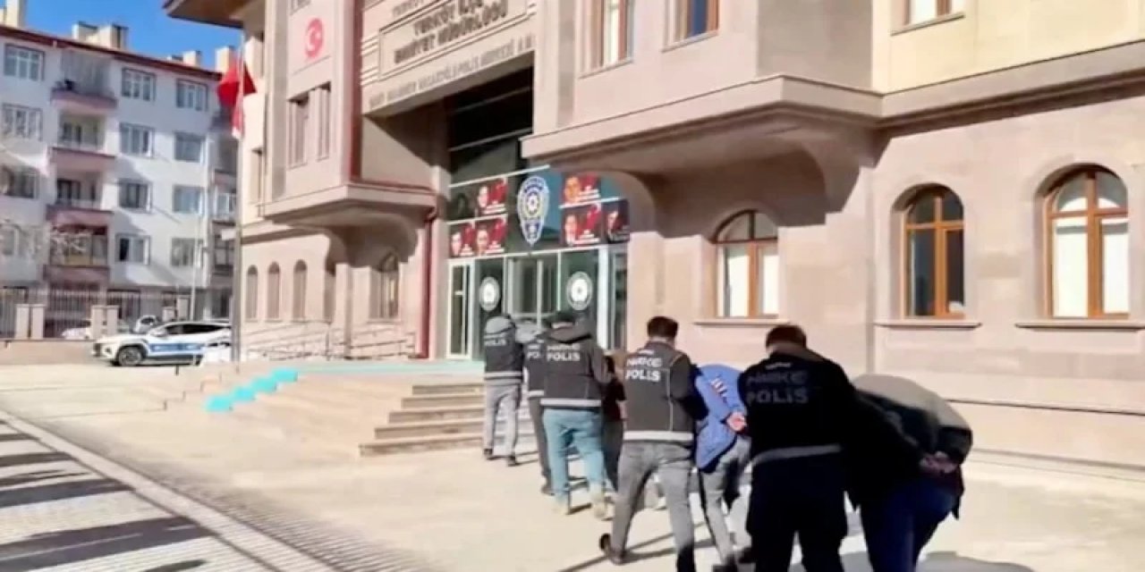 71 İlde Uyuşturucu Operasyonu: 903 Kişi Yakalandı