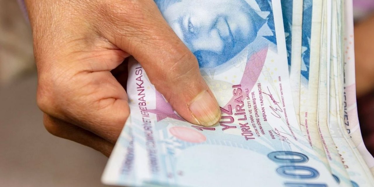 Yüzbinlerce Emeklinin Maaşı Artacak: İşte Artıştan Etkilenecek Kesim