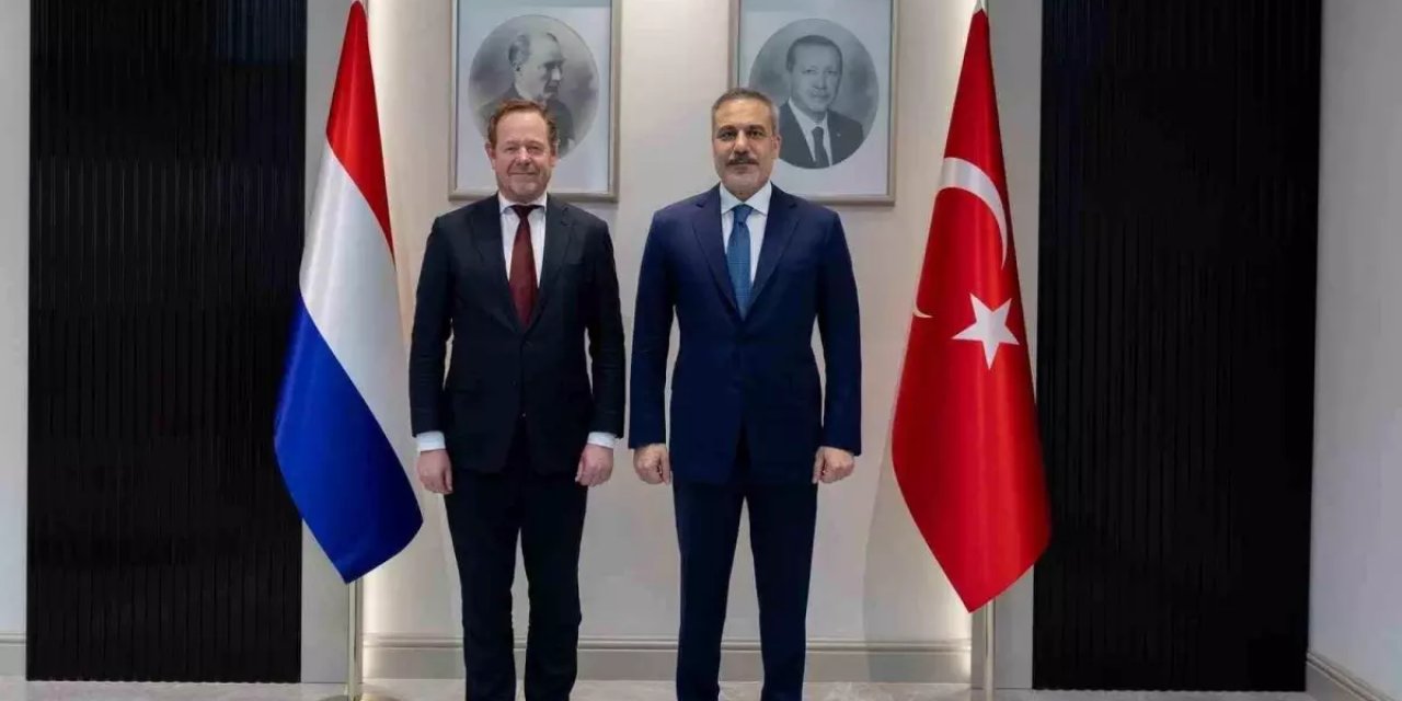 Dışişleri Bakanı Hakan Fidan ve Van Weel Görüştü