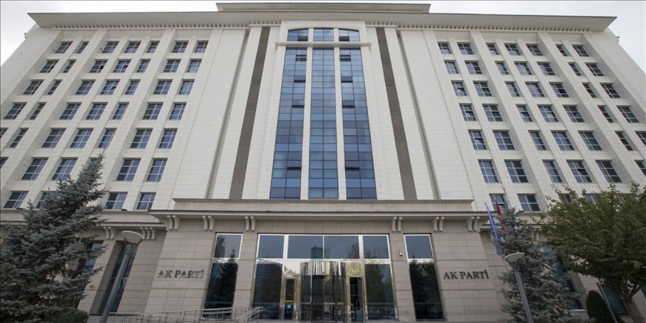 Geleceğin Kadın Liderlerine "Münazara Eğitimi"