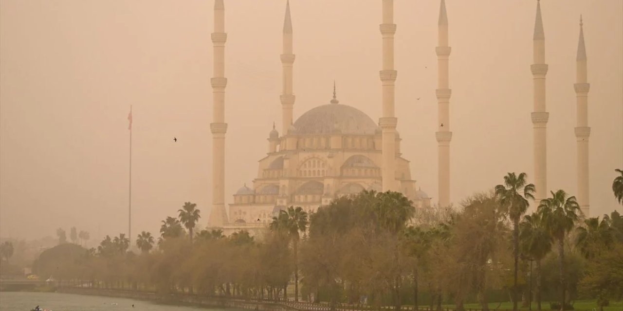 Adana, Mersin Ve Hatay'da Toz Taşınımı Etkili Oldu